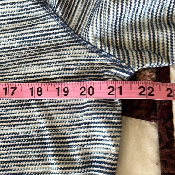 NWOT T by Talbots Women’s Blue Striped Top Size Large - Picture 7 of 10